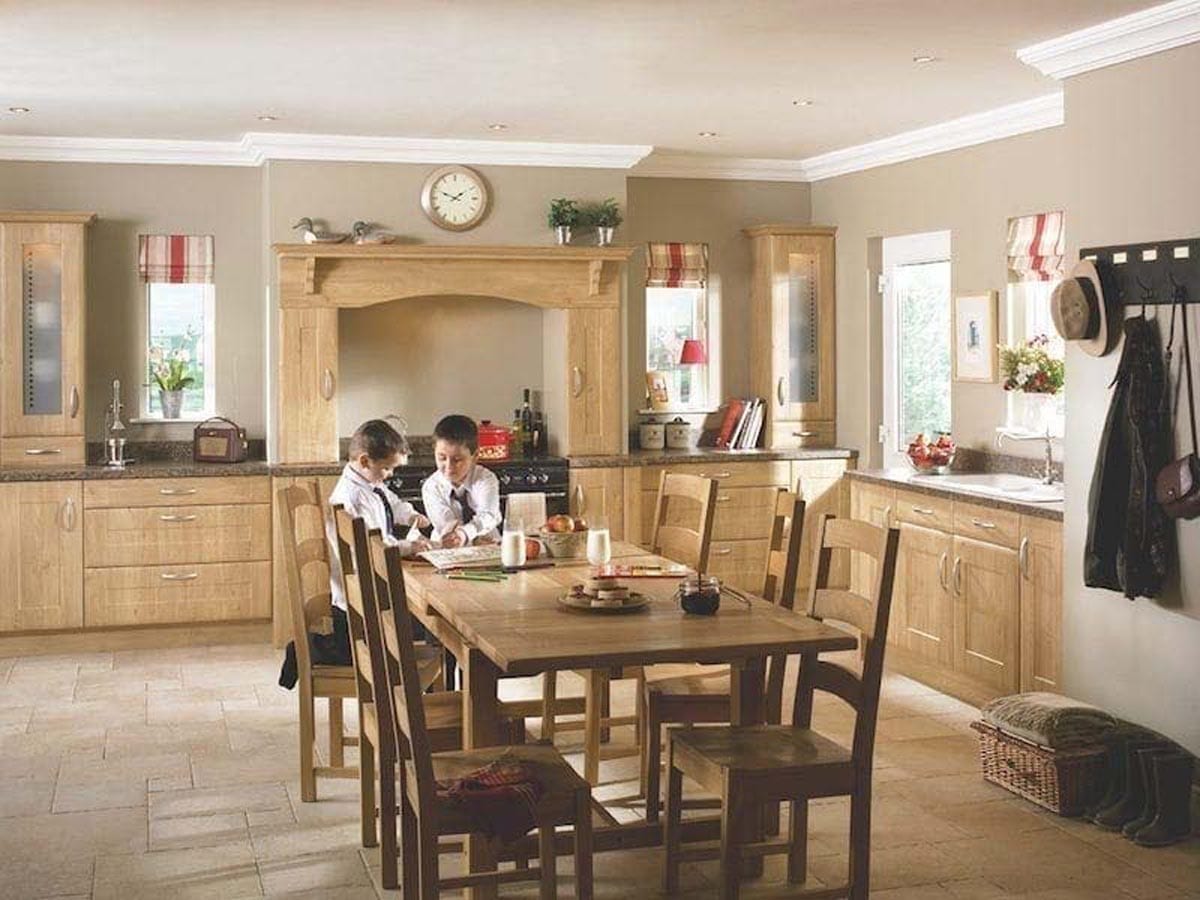 traditional farmhouse kitchen